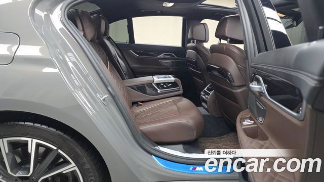 BMW 7-Series 730d xDrive M Sport
