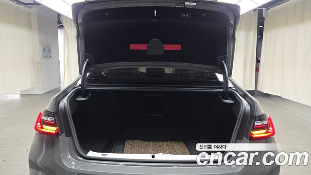 BMW 7-Series 730d xDrive M Sport