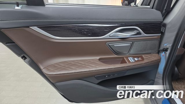 BMW 7-Series 730d xDrive M Sport