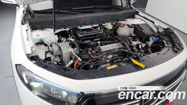 Mercedes-Benz EQB EQB300 4MATIC AMG Line