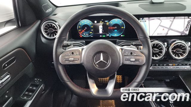 Mercedes-Benz EQB EQB300 4MATIC AMG Line