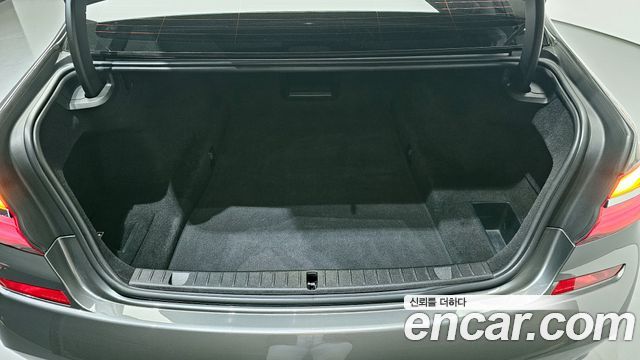 BMW 7-Series 730Ld xDrive M Sport