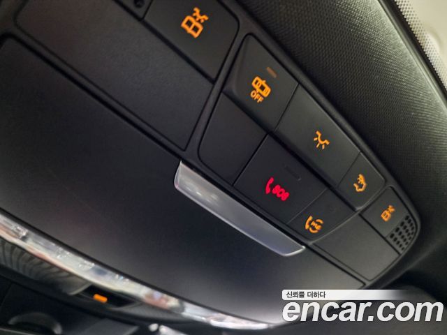 Mercedes-Benz C-Class C300e 4MATIC AMG Line