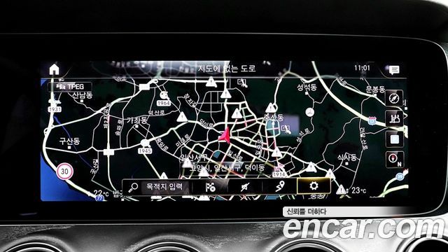 Mercedes-Benz E-Class E350 4MATIC AMG Line