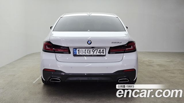 BMW 5-Series 523d M Sport
