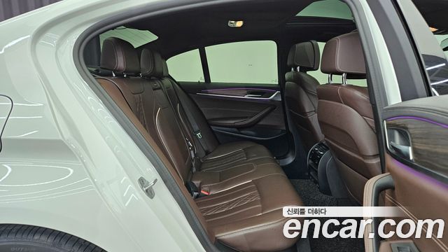 BMW 5-Series 523d M Sport