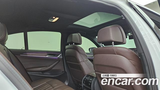 BMW 5-Series 523d M Sport