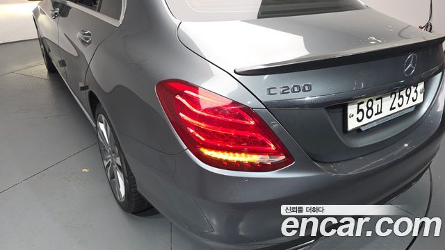 Mercedes-Benz C-Class C200 Avantgarde
