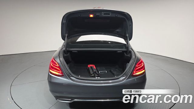 Mercedes-Benz C-Class C200 Avantgarde