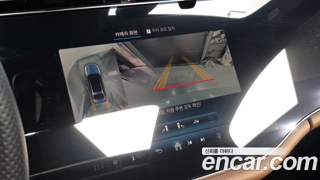 Mercedes-Benz E-Class E300 4MATIC AMG Line Premiere Special