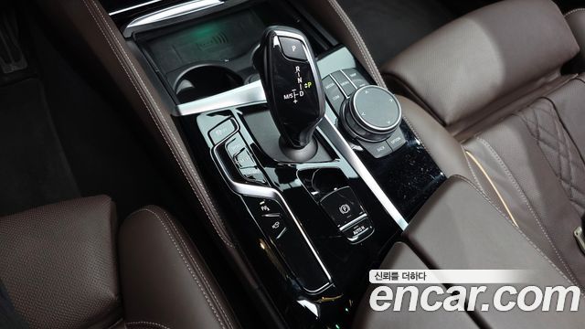 BMW 5-Series 530i M Sport Package