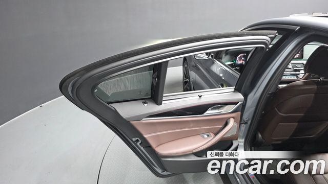 BMW 5-Series 530i M Sport Package