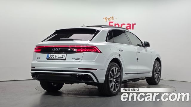 Audi Q8 55 TFSI Quattro Premium
