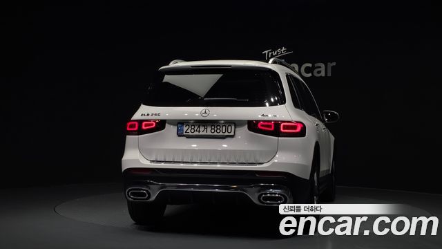 Mercedes-Benz GLB-Class GLB250 4MATIC