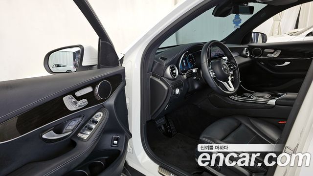 Mercedes-Benz GLC-Class GLC300 4MATIC