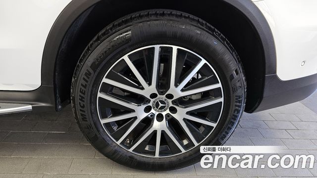 Mercedes-Benz GLC-Class GLC300 4MATIC