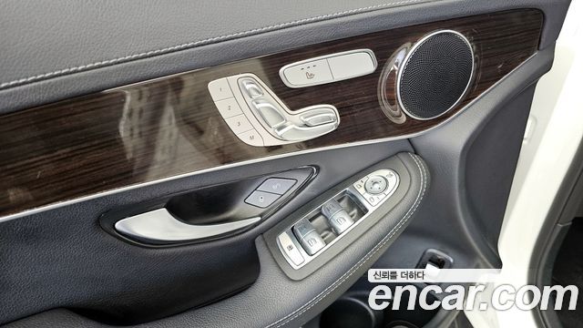 Mercedes-Benz GLC-Class GLC300 4MATIC