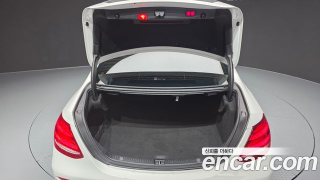 Mercedes-Benz E-Class E300 AMG Line