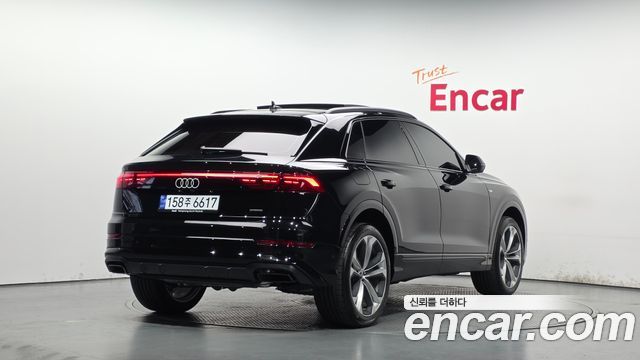 Audi Q8 55 TFSI Quattro Premium