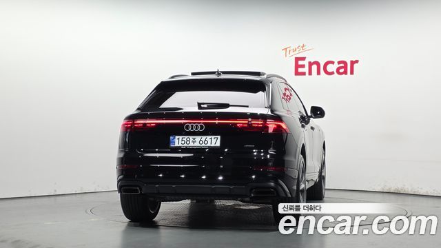 Audi Q8 55 TFSI Quattro Premium