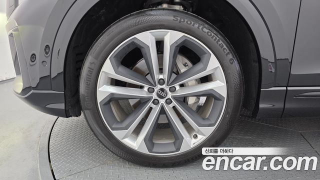 Audi Q8 55 TFSI Quattro Premium