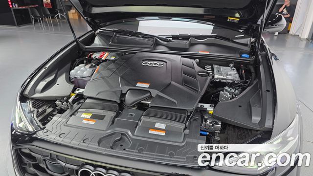 Audi Q8 55 TFSI Quattro Premium