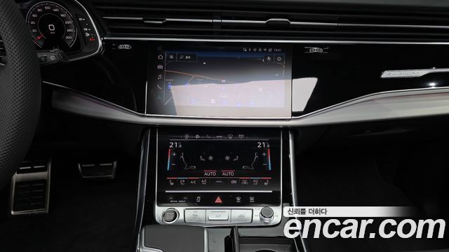 Audi Q8 55 TFSI Quattro Premium