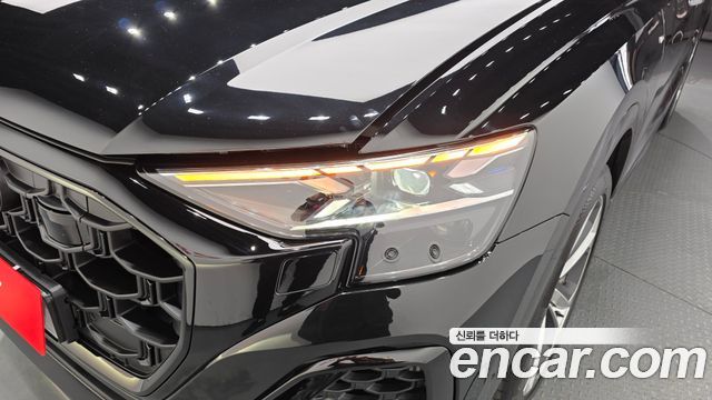 Audi Q8 55 TFSI Quattro Premium