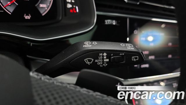 Audi Q8 55 TFSI Quattro Premium
