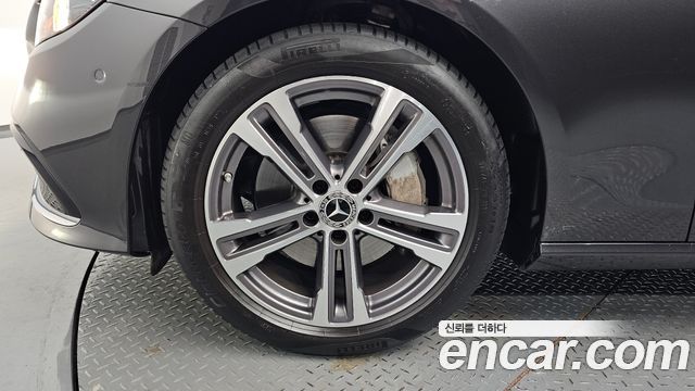 Mercedes-Benz E-Class E350 4MATIC Avantgarde
