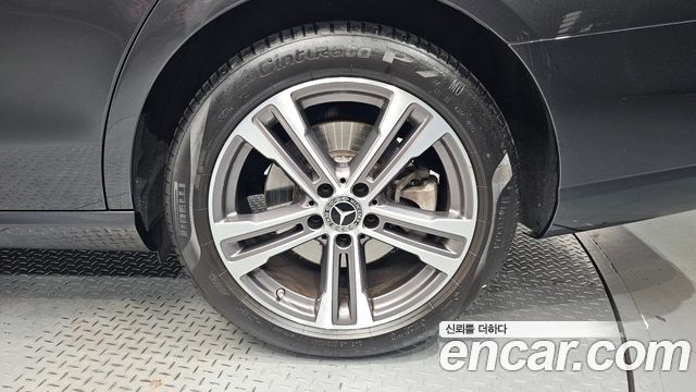 Mercedes-Benz E-Class E350 4MATIC Avantgarde