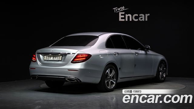 Mercedes-Benz E-Class E300 Avantgarde