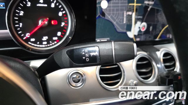Mercedes-Benz E-Class E300 Avantgarde
