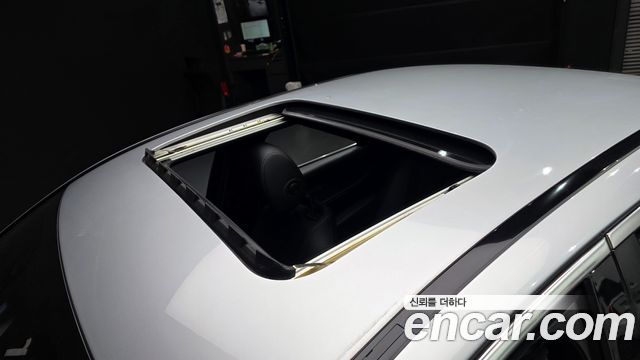 Mercedes-Benz E-Class E300 Avantgarde