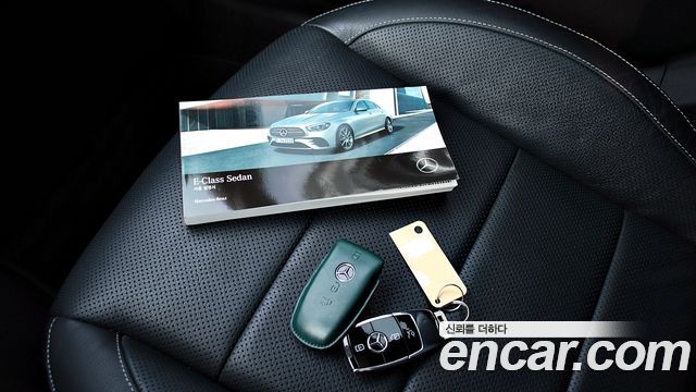 Mercedes-Benz E-Class E350 4MATIC AMG Line