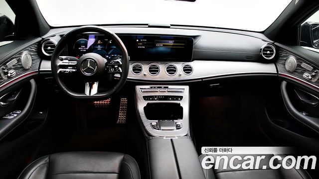 Mercedes-Benz E-Class E350 4MATIC AMG Line