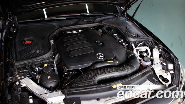 Mercedes-Benz E-Class E350 4MATIC AMG Line