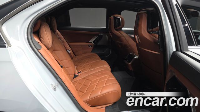 BMW 7-Series 740d xDrive M Sport