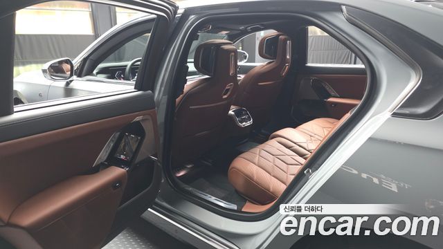 BMW 7-Series 740d xDrive M Sport
