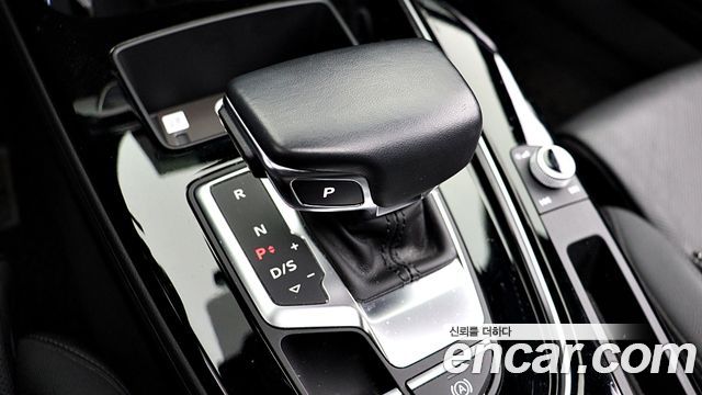 Audi A4 40 TFSI Premium