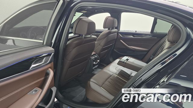 BMW 5-Series 530i xDrive M Sport Package Plus