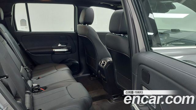Mercedes-Benz EQB EQB300 4MATIC