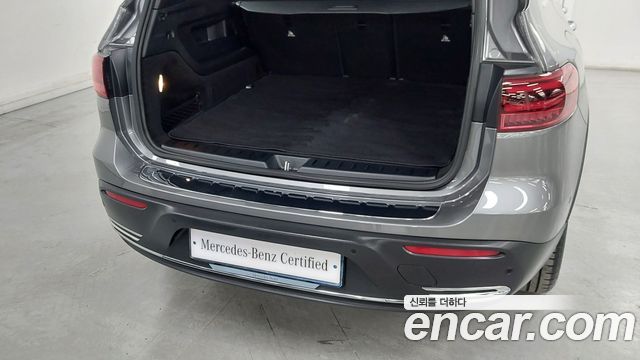Mercedes-Benz EQB EQB300 4MATIC