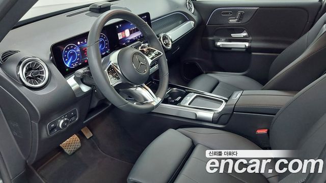 Mercedes-Benz EQB EQB300 4MATIC