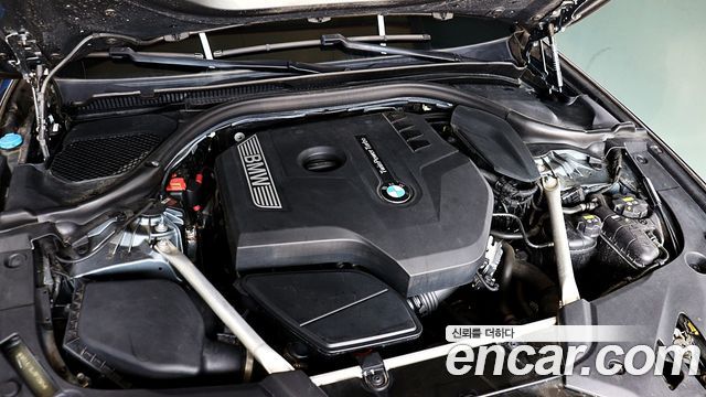BMW 5-Series 520i Luxury