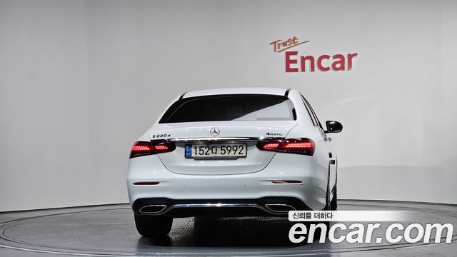 Mercedes-Benz E-Class E220d 4MATIC AMG Line