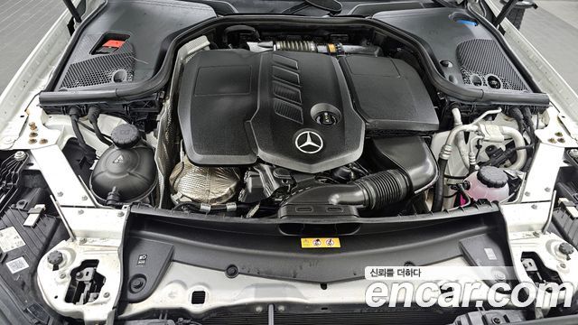 Mercedes-Benz E-Class E220d 4MATIC AMG Line