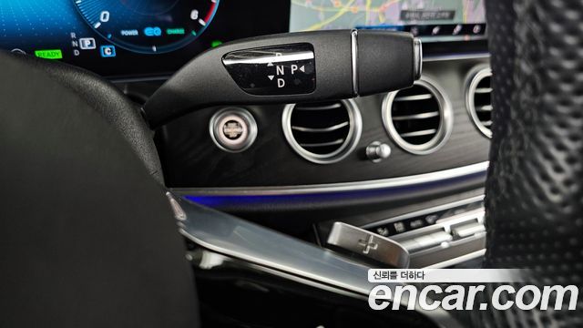 Mercedes-Benz E-Class E220d 4MATIC AMG Line