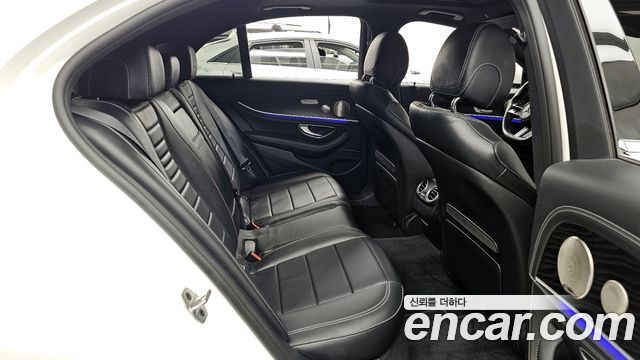 Mercedes-Benz E-Class E220d 4MATIC AMG Line