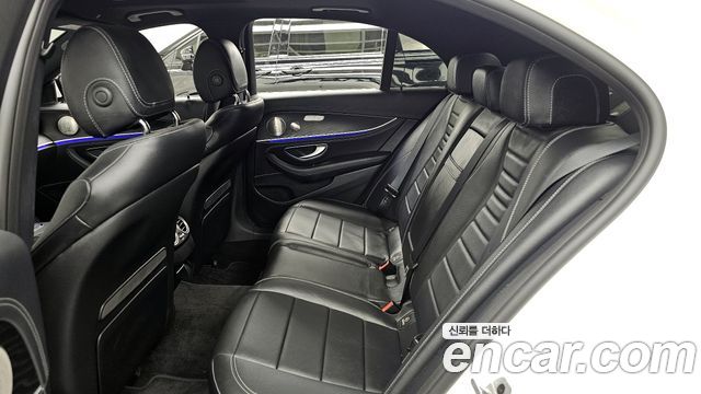 Mercedes-Benz E-Class E220d 4MATIC AMG Line